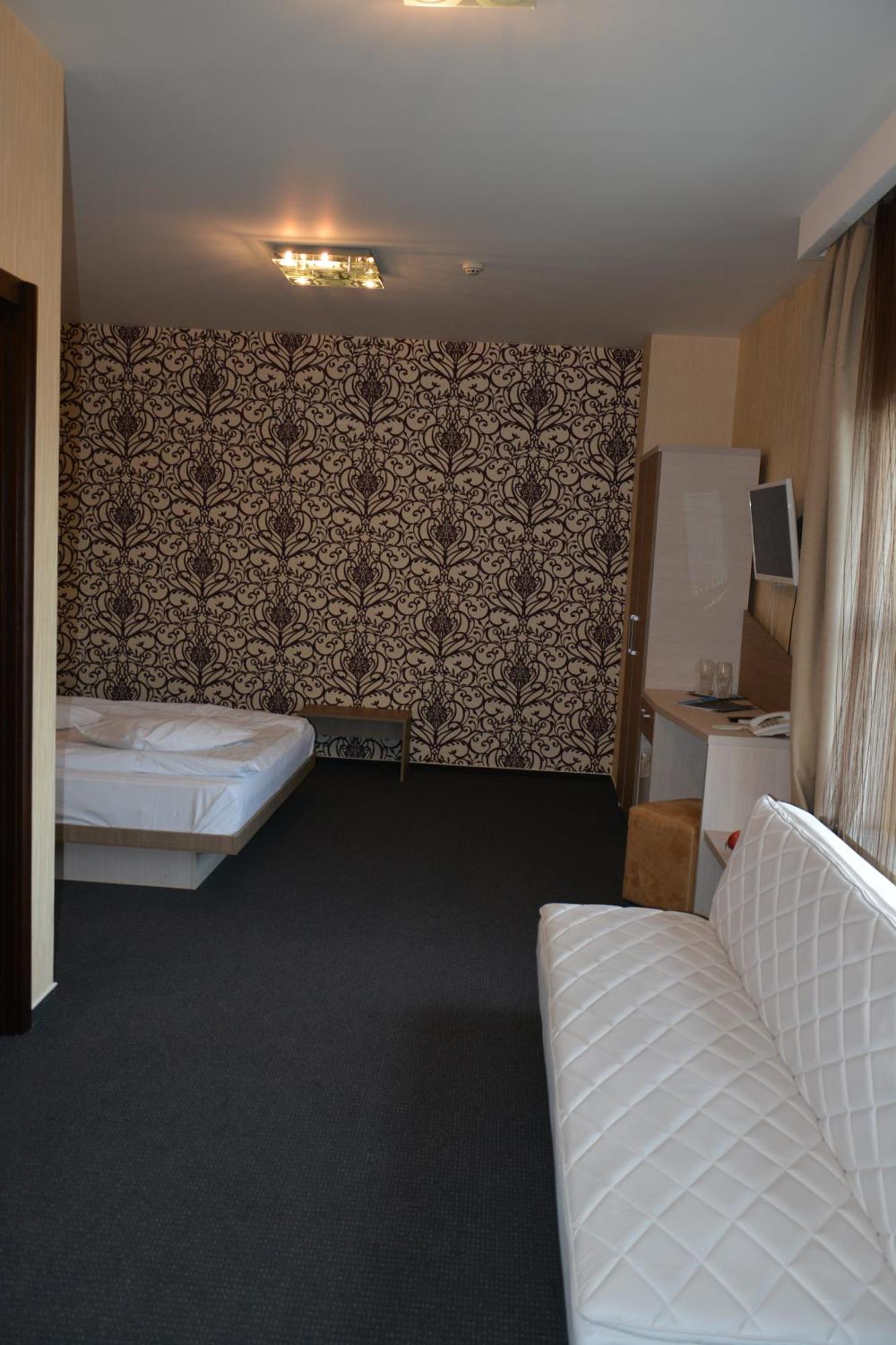 Albert Hotel Ploieşti Værelse billede